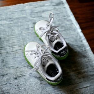 STAN SMITH CHILD SIZE 7